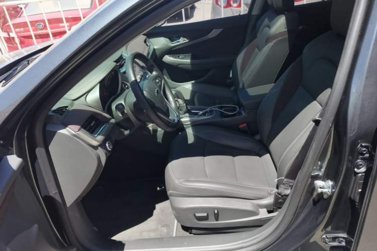 Used Chevrolet Malibu 2018 530T Automatic Luxury Edition Left Front Seat