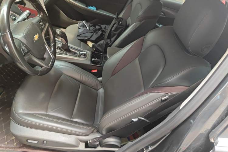 Used Chevrolet Malibu 2018 530T Automatic Luxury Edition Left Front Seat