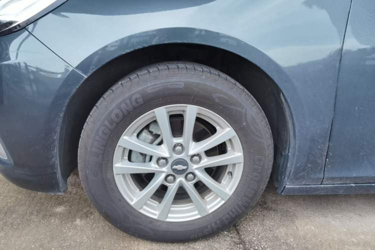 Used Chevrolet Malibu 2018 530T Automatic Fashion Edition Left Front Wheel Hub