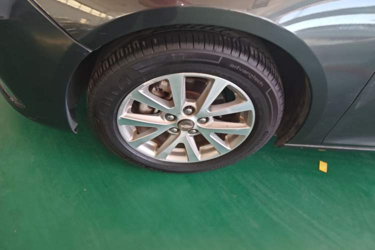 Used Chevrolet Malibu 2018 530T Automatic Luxury Edition Left Front Wheel Hub