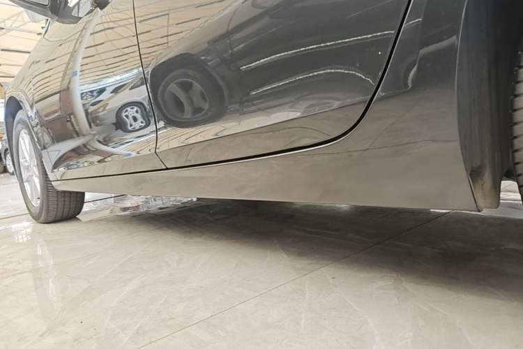 Used Chevrolet Malibu 2018 530T Automatic Fashion Edition Left Side Sill