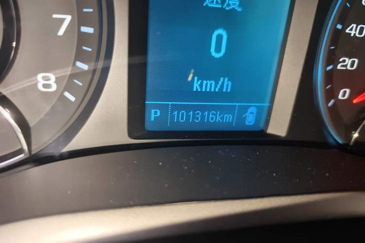 Used Chevrolet Malibu 2018 530T Automatic Luxury Edition Odometer Close Up