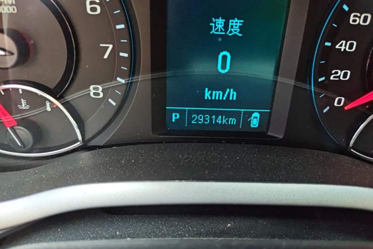 Used Chevrolet Malibu 2018 530T Automatic Luxury Edition Odometer Close Up
