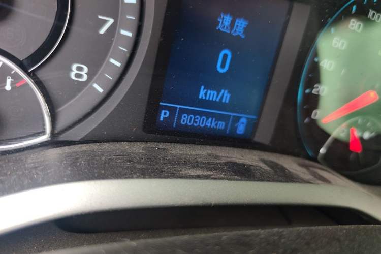 Used Chevrolet Malibu 2018 530T Automatic Fashion Edition Odometer Close Up