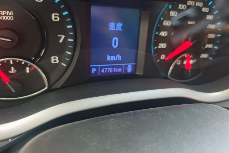 Used Chevrolet Malibu 2018 530T Automatic Luxury Edition Odometer Close Up