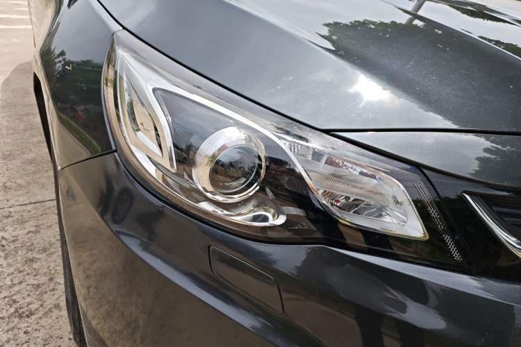 Used Chevrolet Malibu 2018 530T Automatic Luxury Edition Right Front Headlight