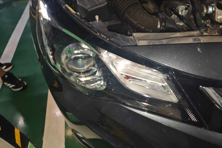 Used Chevrolet Malibu 2018 530T Automatic Luxury Edition Right Front Headlight
