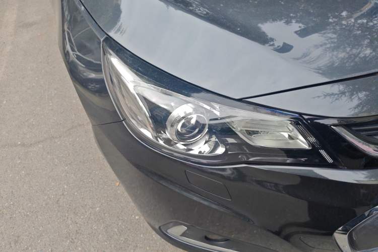 Used Chevrolet Malibu 2018 530T Automatic Luxury Edition Right Front Headlight