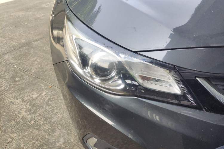 Used Chevrolet Malibu 2018 530T Automatic Fashion Edition Right Front Headlight