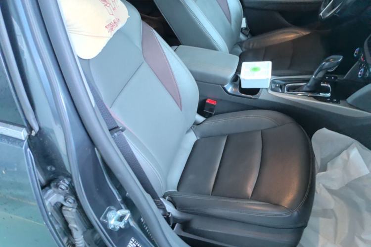 Used Chevrolet Malibu 2018 530T Automatic Fashion Edition Right Front Seat