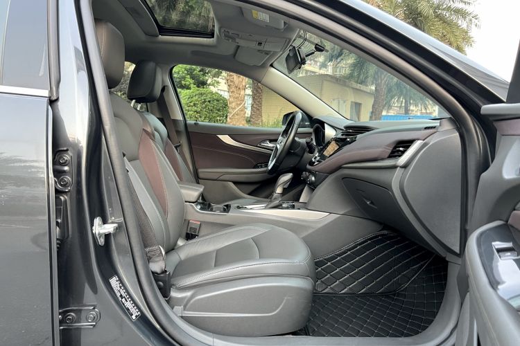 Used Chevrolet Malibu 2018 530T Automatic Fashion Edition Right Front Seat