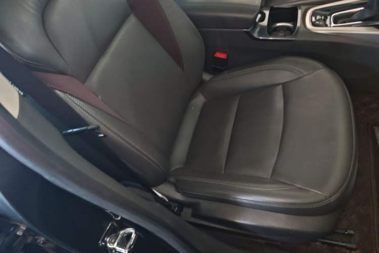 Used Chevrolet Malibu 2018 530T Automatic Luxury Edition Right Front Seat