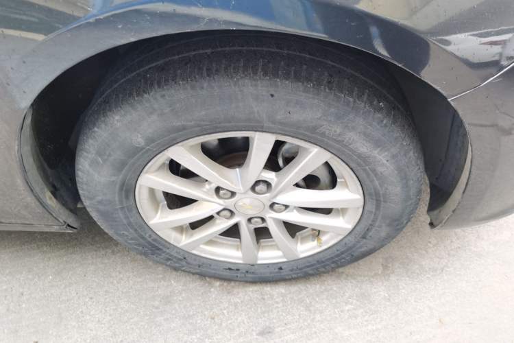 Used Chevrolet Malibu 2018 530T Automatic Fashion Edition Right Front Wheel Hub