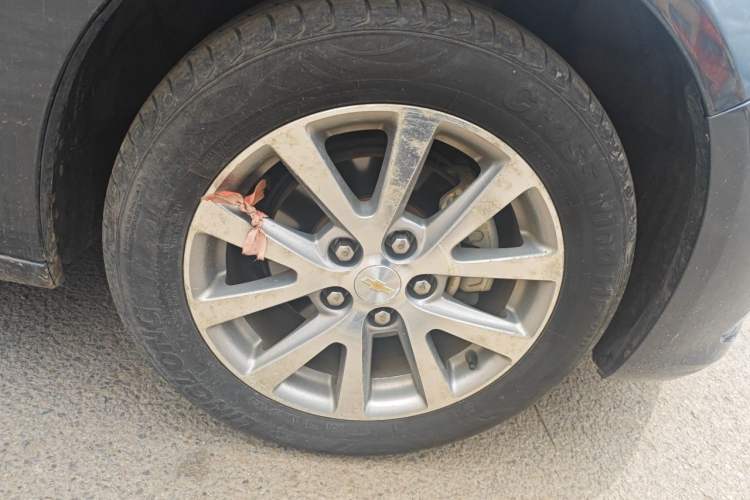 Used Chevrolet Malibu 2018 530T Automatic Luxury Edition Right Front Wheel Hub