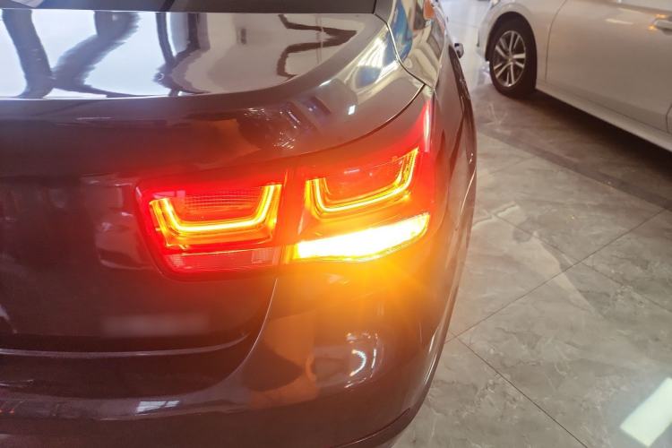 Used Chevrolet Malibu 2018 530T Automatic Luxury Edition Right Rear Taillight