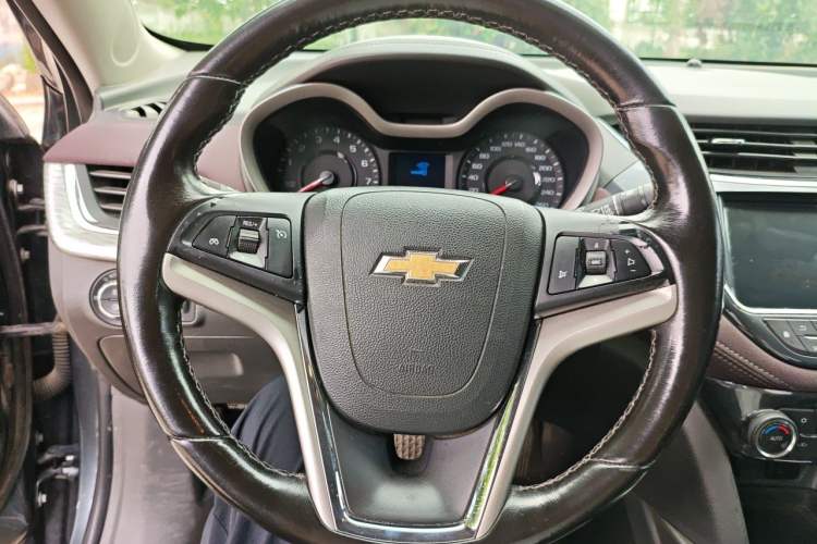 Used Chevrolet Malibu 2018 530T Automatic Luxury Edition Steering Wheel