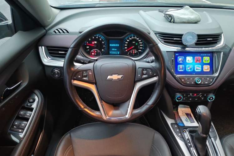 Used Chevrolet Malibu 2018 530T Automatic Luxury Edition Steering Wheel
