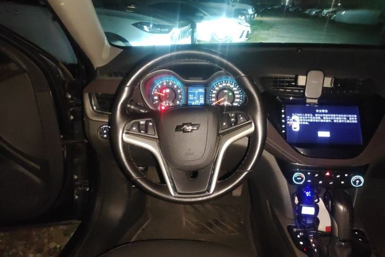 Used Chevrolet Malibu 2018 530T Automatic Fashion Edition Steering Wheel