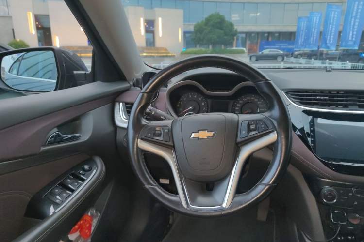 Used Chevrolet Malibu 2018 530T Automatic Fashion Edition Steering Wheel