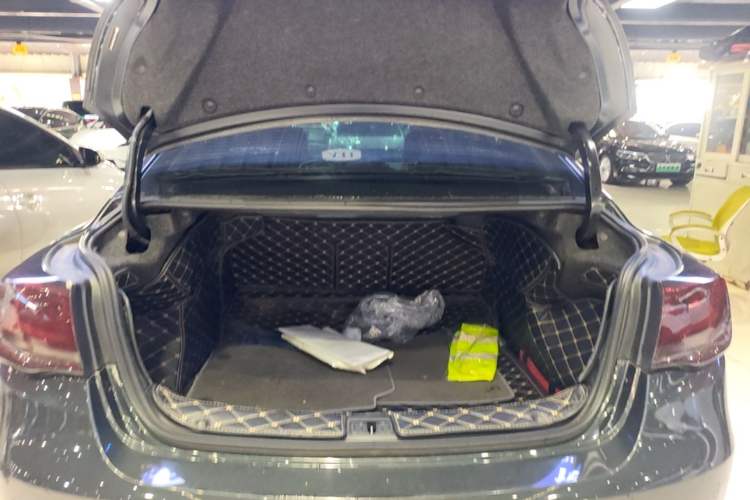 Used Chevrolet Malibu 2018 530T Automatic Fashion Edition Trunk