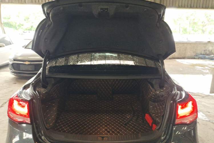 Used Chevrolet Malibu 2018 530T Automatic Fashion Edition Trunk