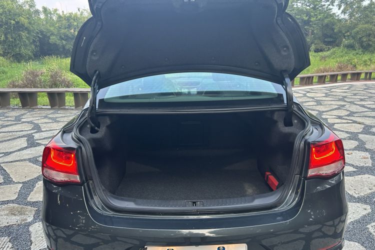 Used Chevrolet Malibu 2018 530T Automatic Fashion Edition Trunk