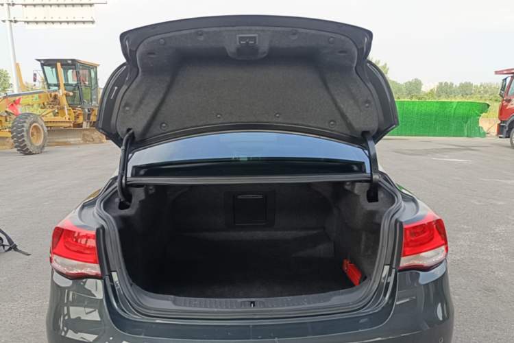 Used Chevrolet Malibu 2018 530T Automatic Fashion Edition Trunk