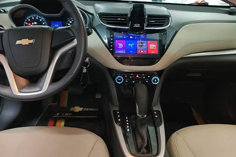 Used Chevrolet Malibu 2018 530T Automatic Comfort Edition Audio And AC Panel