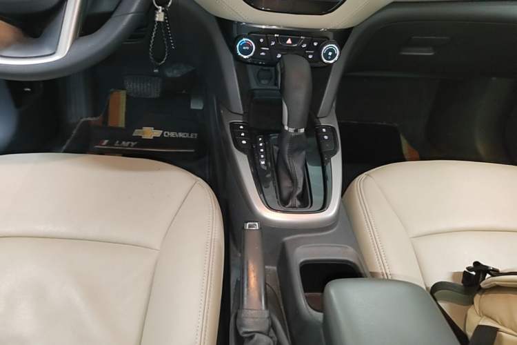 Used Chevrolet Malibu 2018 530T Automatic Comfort Edition Gear Lever