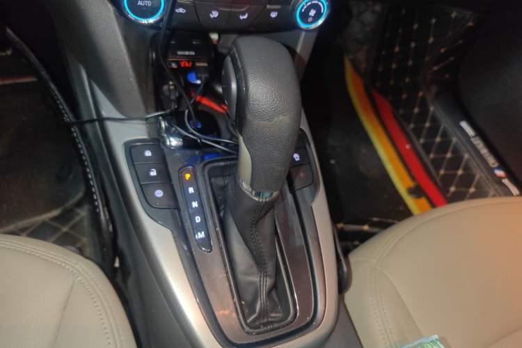 Used Chevrolet Malibu 2018 530T Automatic Comfort Edition Gear Lever