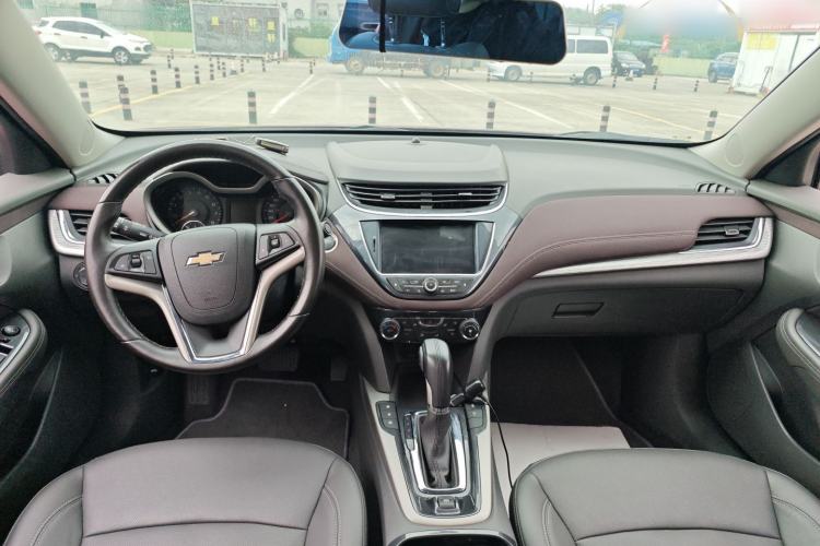 Used Chevrolet Malibu 2018 530T Automatic Luxury Edition Interior 2