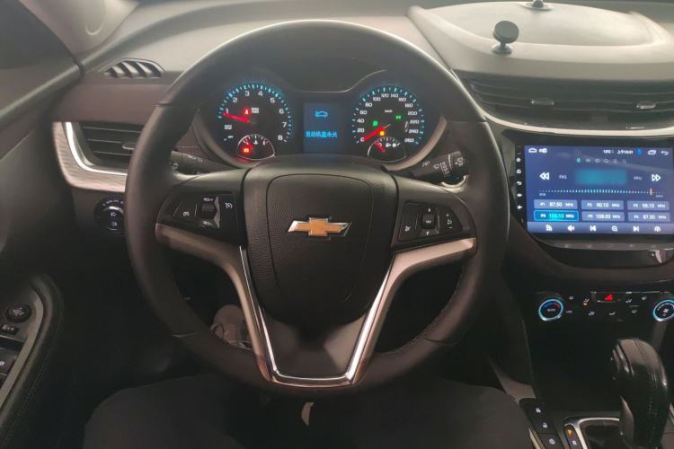 Used Chevrolet Malibu 2018 530T Automatic Fashion Edition Steering Wheel