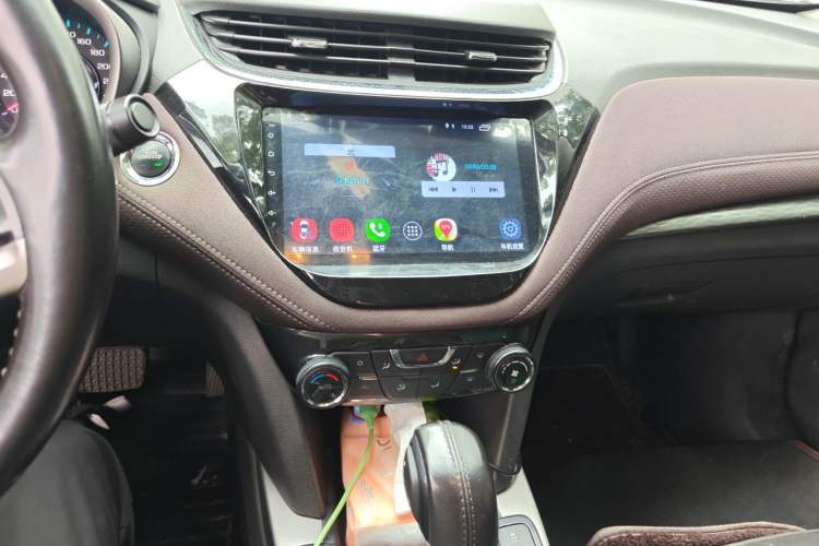 Used Chevrolet Malibu 2018 530T Automatic Fashion Edition Audio And AC Panel