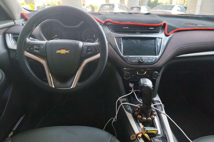 Used Chevrolet Malibu 2018 530T Automatic Luxury Edition Center Console
