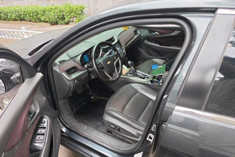 Used Chevrolet Malibu 2018 530T Automatic Fashion Edition Driver Seat