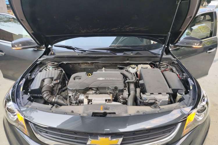 Used Chevrolet Malibu 2018 530T Automatic Luxury Edition Engine Bay