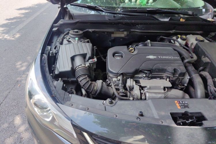 Used Chevrolet Malibu 2018 530T Automatic Fashion Edition Engine Bay Right