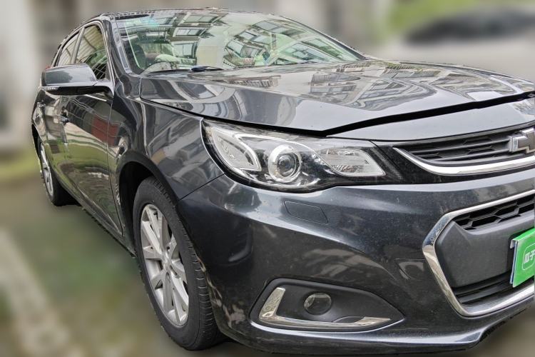 Used Chevrolet Malibu 2018 530T Automatic Luxury Edition Front Right 45 Deg