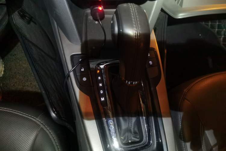 Used Chevrolet Malibu 2018 530T Automatic Luxury Edition Gear Lever