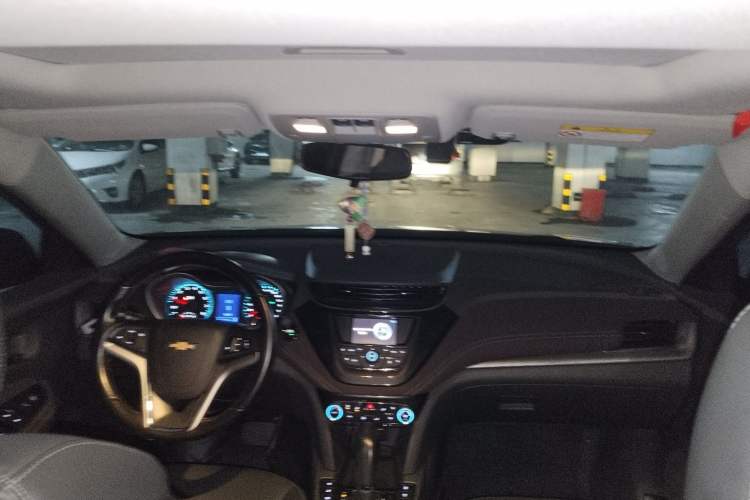 Used Chevrolet Malibu 2018 530T Automatic Fashion Edition Headliner