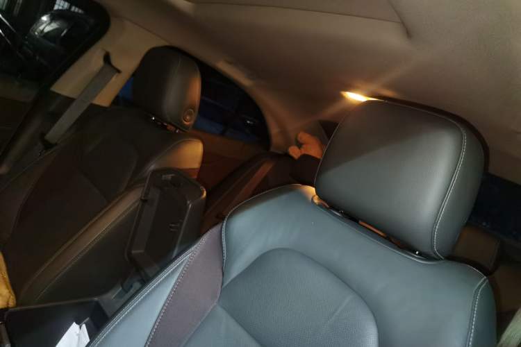 Used Chevrolet Malibu 2018 530T Automatic Luxury Edition Headliner