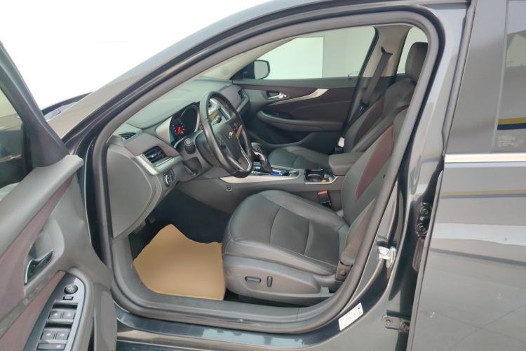 Used Chevrolet Malibu 2018 530T Automatic Luxury Edition Left Front Seat