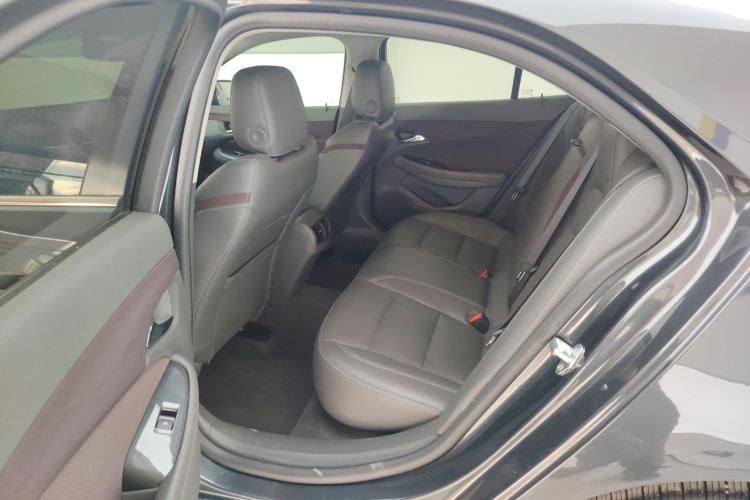 Used Chevrolet Malibu 2018 530T Automatic Luxury Edition Left Rear Seat