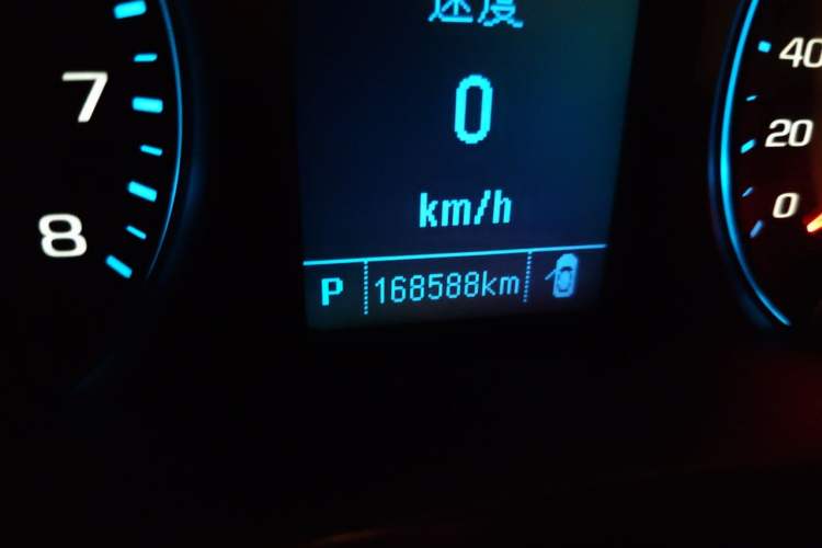 Used Chevrolet Malibu 2018 530T Automatic Fashion Edition Odometer Close Up