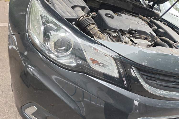 Used Chevrolet Malibu 2018 530T Automatic Fashion Edition Right Front Headlight