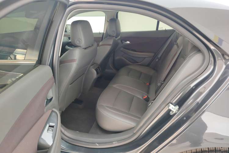 Used Chevrolet Malibu 2018 530T Automatic Luxury Edition Right Rear Seat