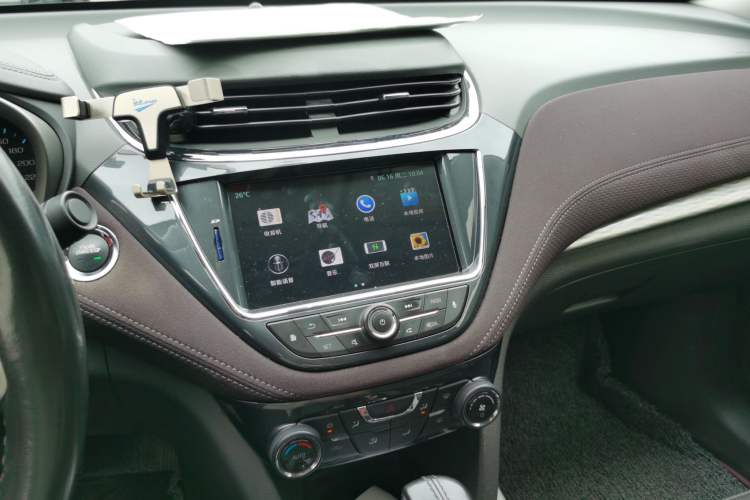Used Chevrolet Malibu 2018 530T Automatic Luxury Edition Audio And AC Panel