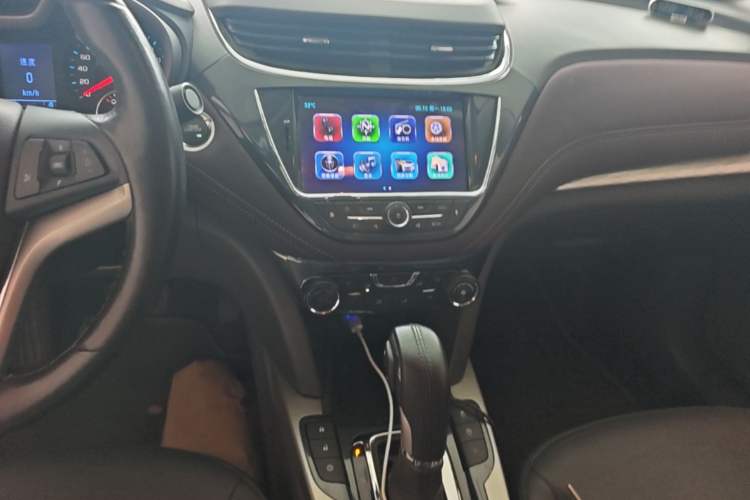 Used Chevrolet Malibu 2018 530T Automatic Fashion Edition Audio And AC Panel