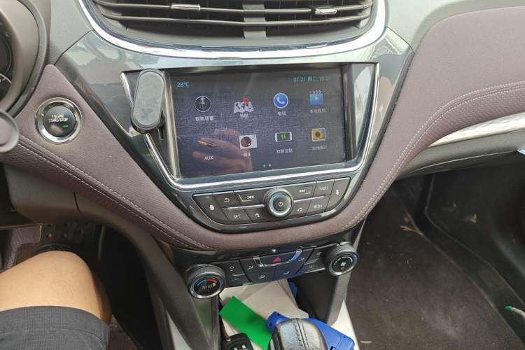 Used Chevrolet Malibu 2018 530T Automatic Luxury Edition Audio And AC Panel