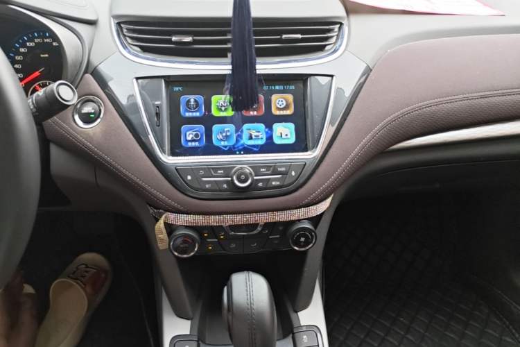 Used Chevrolet Malibu 2018 530T Automatic Luxury Edition Audio And AC Panel